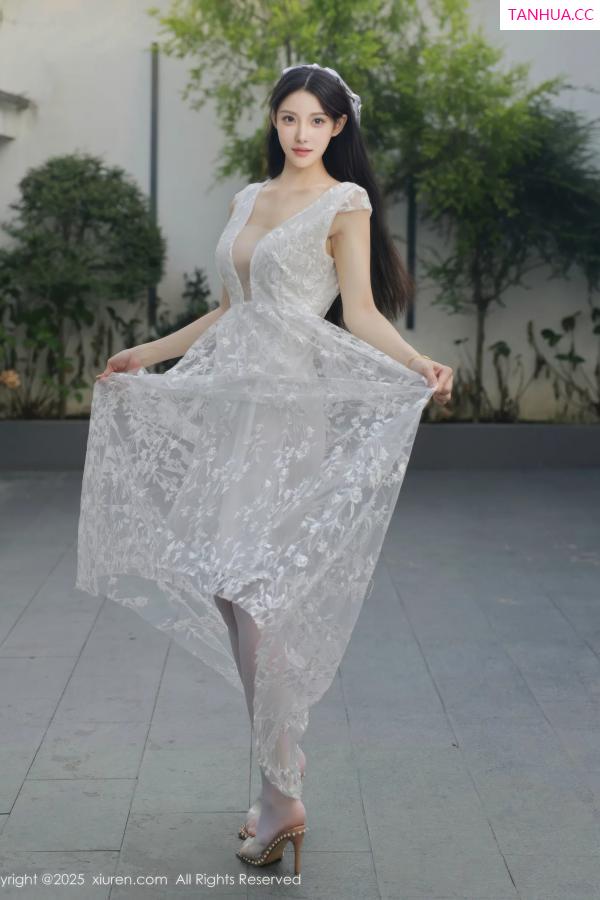   [XiuRen]高清写真图 2025.08.18 No.10661 梨霜儿 白色婚纱第33张图片